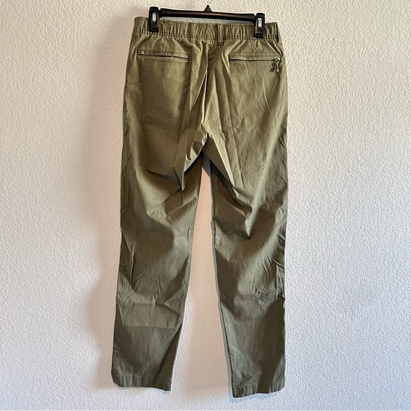 Men’s L.L. Bean Classic Fit Pants 30 x 34 Olive Green Stretch Flat Front Pockets - Picture 2 of 10